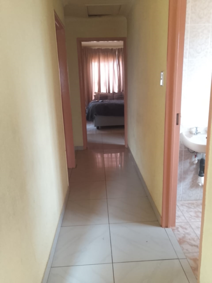 3 Bedroom Property for Sale in Mabopane Unit M North West